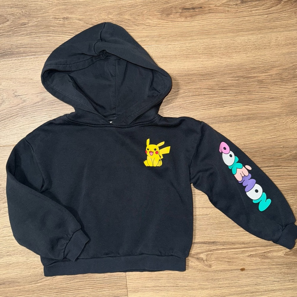 H&M x Pokémon And Friends Pullover Hoodie Sweatshirt Size 5‎